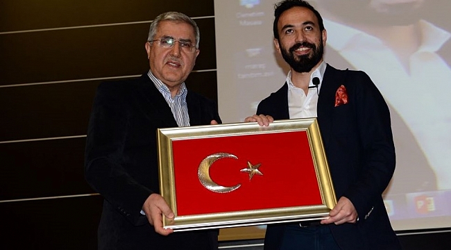 Dr. Özgür Bolat, KSÜ'de "Mutluluk ve Başarının Psikolojisi" Konulu Konferans Verdi