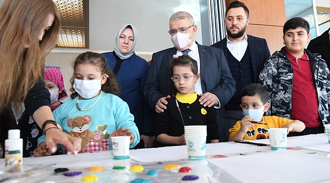 Başkan Mahçiçek, Lösemili Çocuklar Haftasını Unutmadı