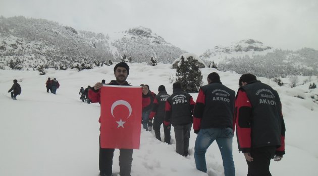 BÜYÜKŞEHİR'DEN TÜRKİYE'DE BİR İLK: SURİYELİ'LERE GÖNÜLLÜLÜK EĞİTİMİ