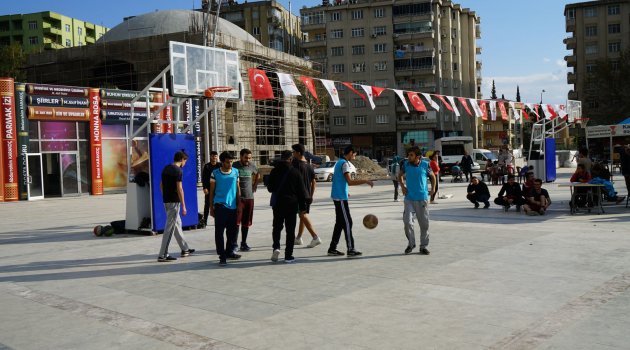 BÜYÜKŞEHİR'İN SOKAK TURNUVASI BAŞLADI..