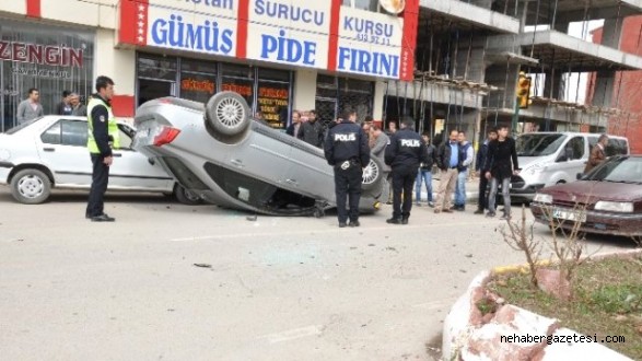 Elbistan'da Takla Atan Otomobilden Sürücüsü Burnu Bile Kanamadan Kurtuldu