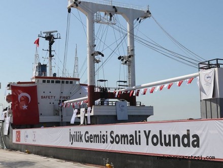 İYİLİK GEMİSİ SOMALİ YOLUNDA