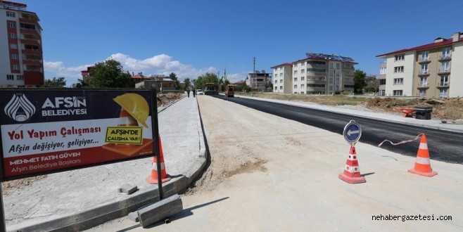 KARŞIYAKA CADDESİ'NDE SOKAK SOKAK ASFALT ÇALIŞMASI