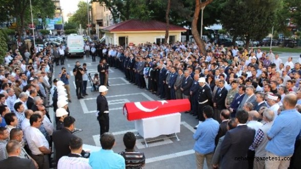 Kendini Vuran Vali Yardımcısı İçin Resmi Tören Düzenlendi