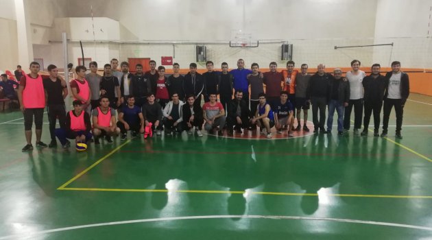 KÜTÜPHANELER VOLEYBOL TURNUVASI BAŞLADI..