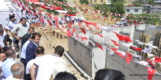 ORUÇREİS MAHALLESİ İLKOKULU'NUN TEMELİ ATILDI