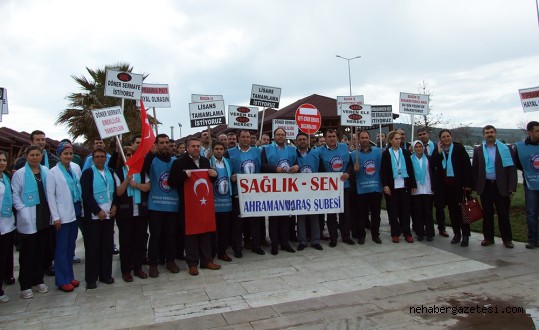 Sağlık-Sen Kahramanmaraş Şubesi Üyeleri Basın Açıklaması Yaptı