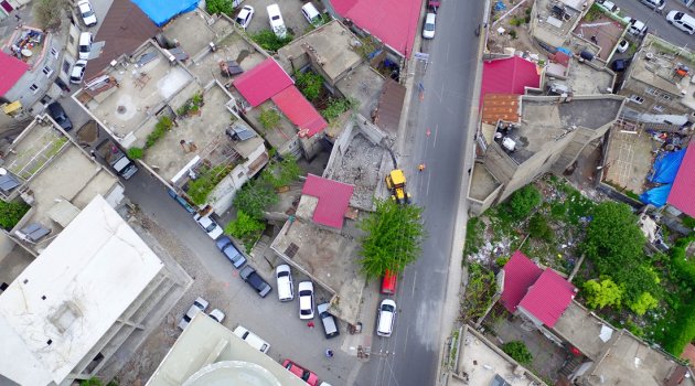 SARAYALTI CADDESİ'NDE YIKIM ÇALIŞMALARI DEVAM EDİYOR