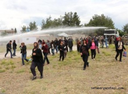 Sivricehöyük'te Konteyner Kent Gerginliği Yaşandı: 18 Gözaltı