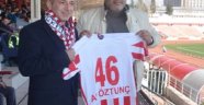 Öztunç, Kahramanmaraşspor Edeler Grubuna Saldırıyı Meclis Gündemine taşıdı!