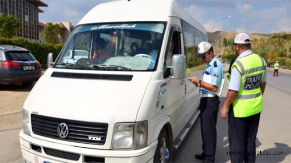 Ulaştırma Bakanlığı Okul  Servis Araçları Hizmet Yönetmeliği'nde Değişikliğe Gitti.