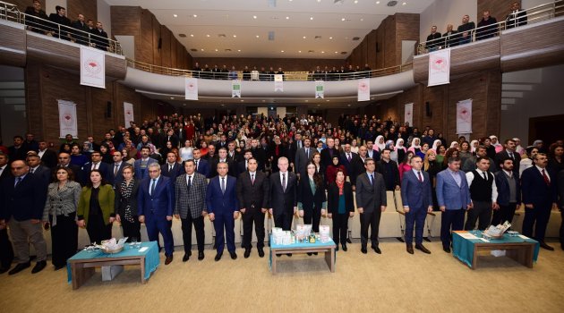 Vali Gül, " Kadınların eliyle üretim yapılması ve bunun markalaşması çok önemli"